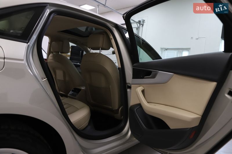 Седан Audi A4 2017 в Дрогобыче