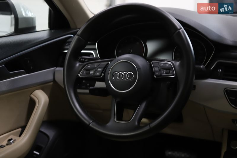 Седан Audi A4 2017 в Дрогобыче