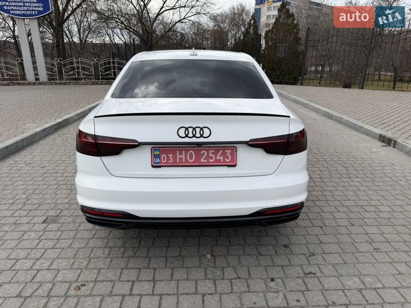 Седан Audi A4 2019 в Запорожье