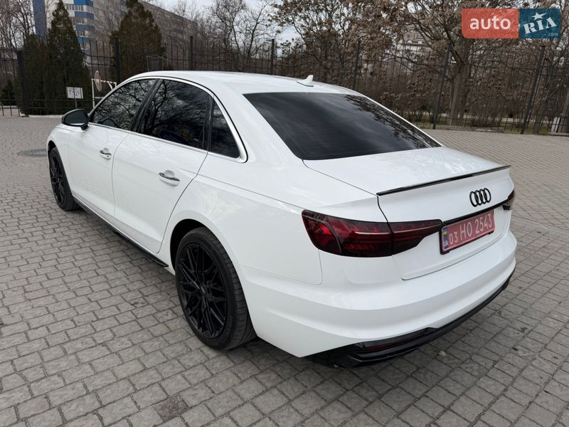 Седан Audi A4 2019 в Запорожье