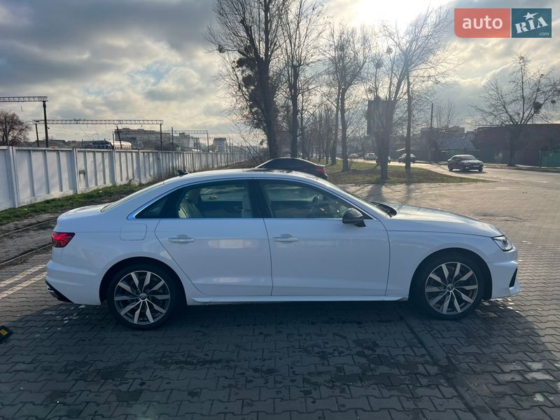 Седан Audi A4 2020 в Киеве