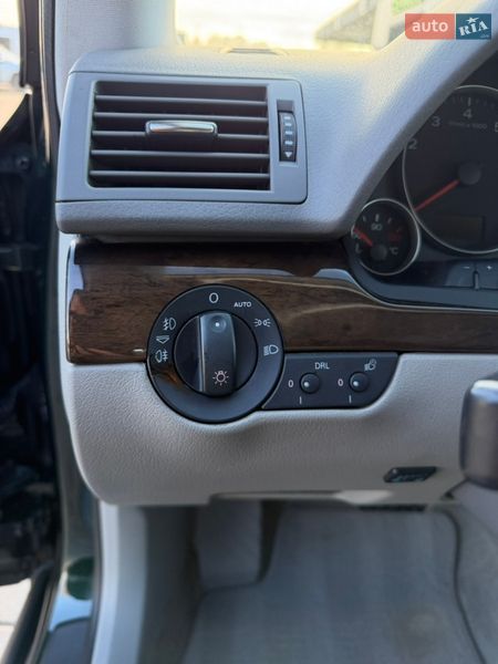 Седан Audi A4 2006 в Володимирі