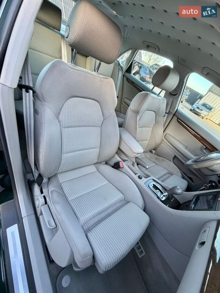 Седан Audi A4 2006 в Володимирі