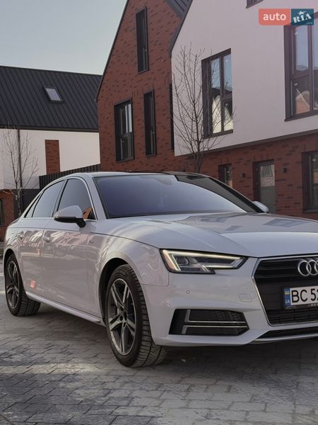 Седан Audi A4 2018 в Львові