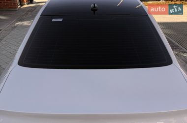 Седан Audi A4 2018 в Львове