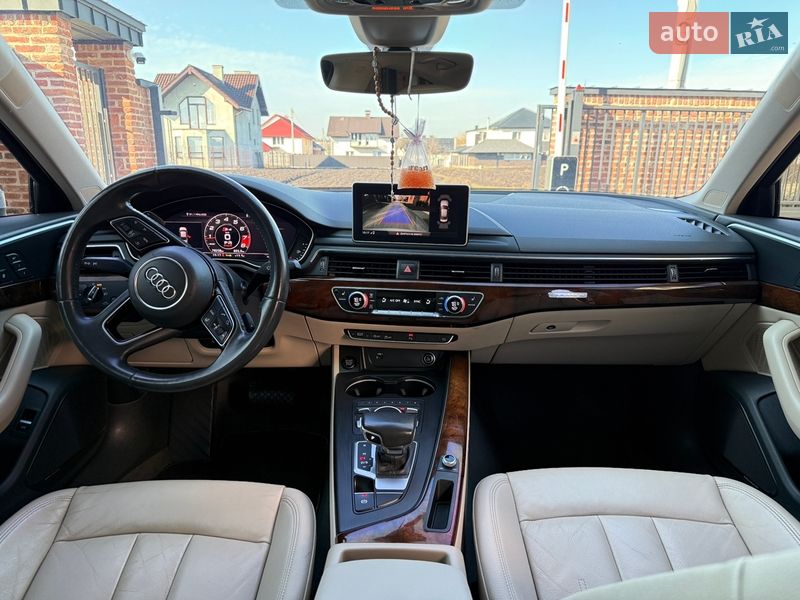 Седан Audi A4 2018 в Львові