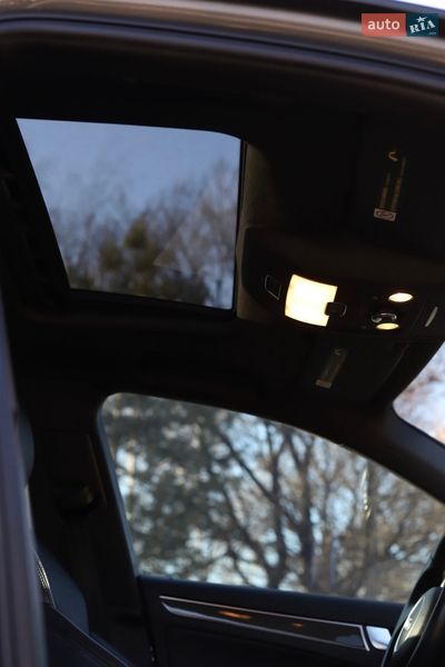 Седан Audi A4 2015 в Киеве