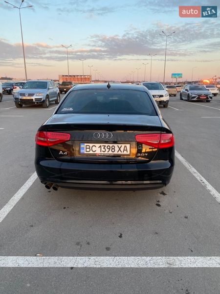 Седан Audi A4 2012 в Львові