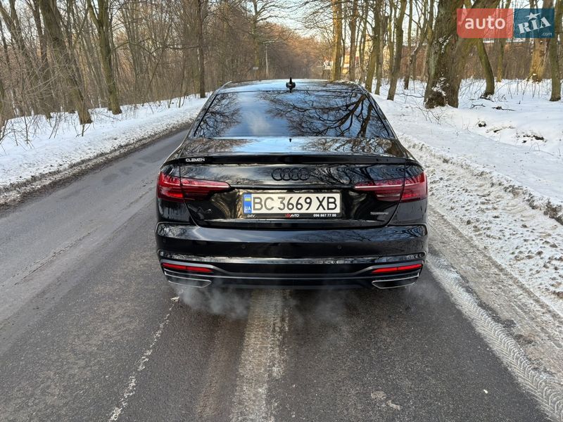 Седан Audi A4 2021 в Львове