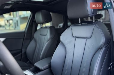 Седан Audi A4 2022 в Ровно