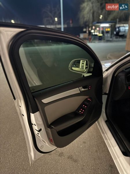 Универсал Audi A4 2009 в Киеве