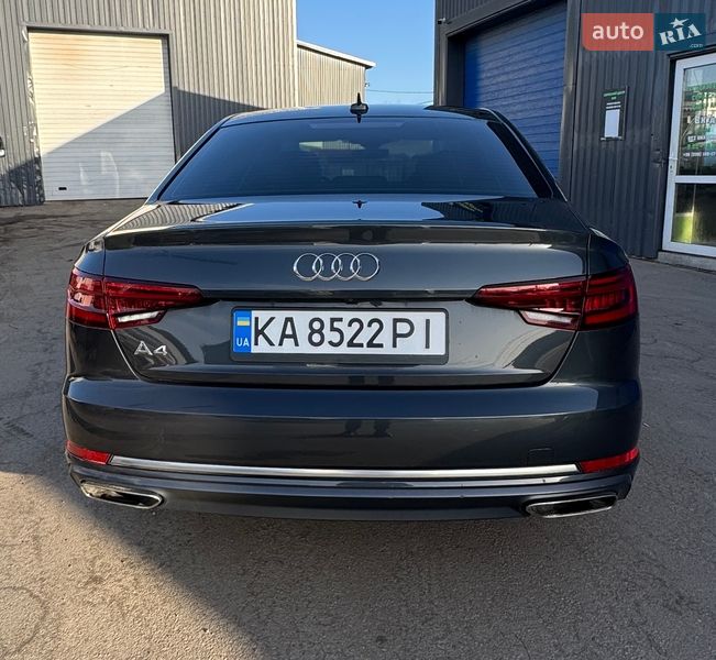 Седан Audi A4 2018 в Киеве