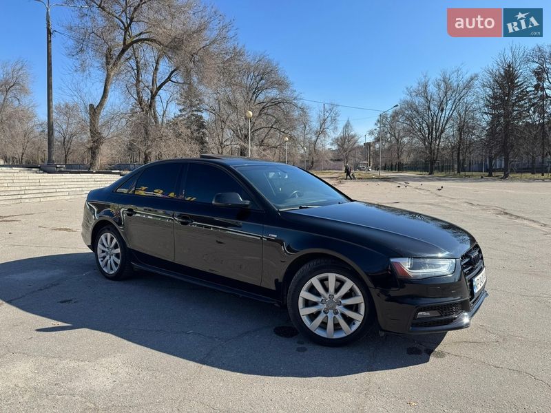 Седан Audi A4 2014 в Запоріжжі