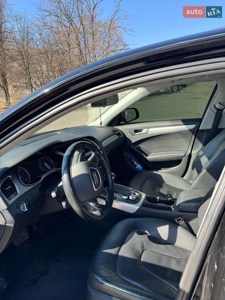 Седан Audi A4 2014 в Запоріжжі