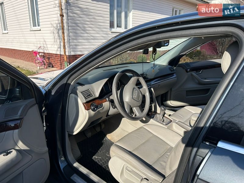 Седан Audi A4 2005 в Калуші