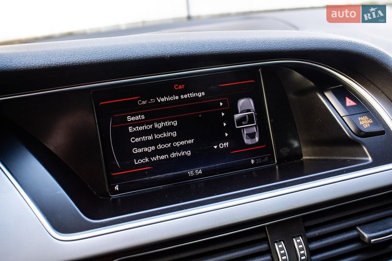 Седан Audi A4 2013 в Львове