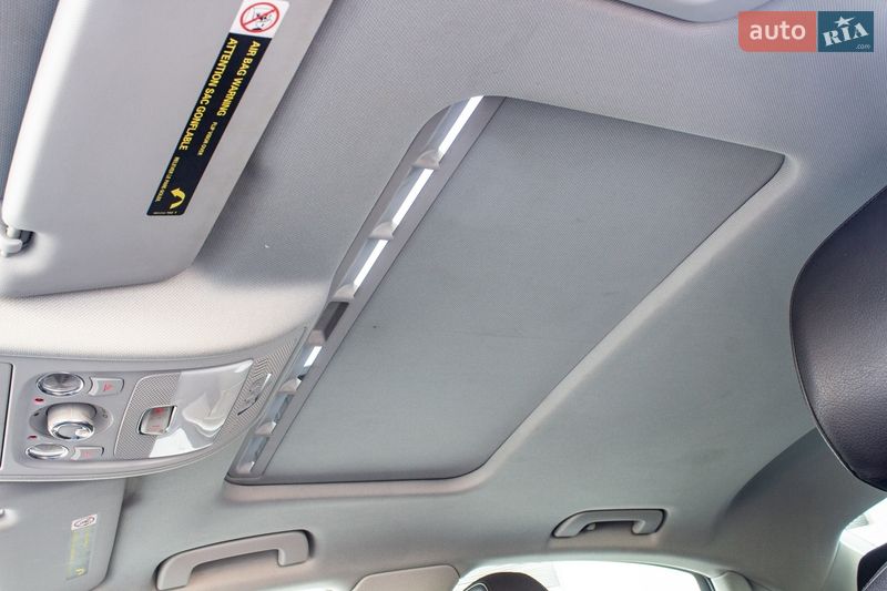 Седан Audi A4 2013 в Львове