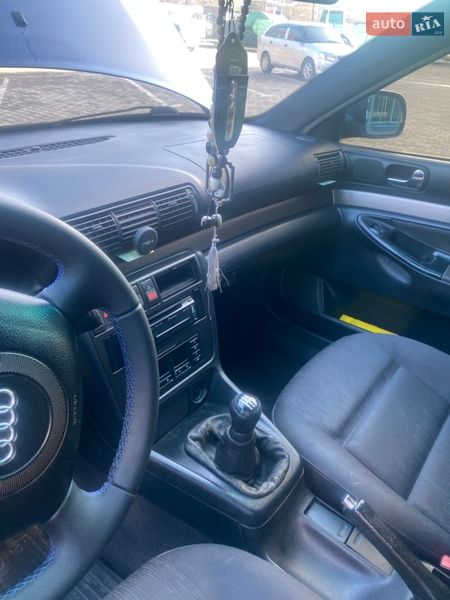 Седан Audi A4 1998 в Хмельницком