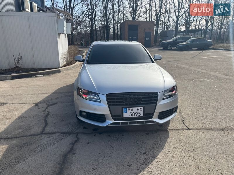 Седан Audi A4 2012 в Кропивницком