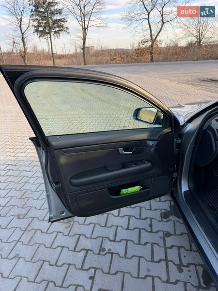 Седан Audi A4 2002 в Снятині
