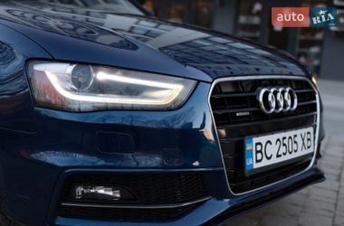 Седан Audi A4 2014 в Новояворовске