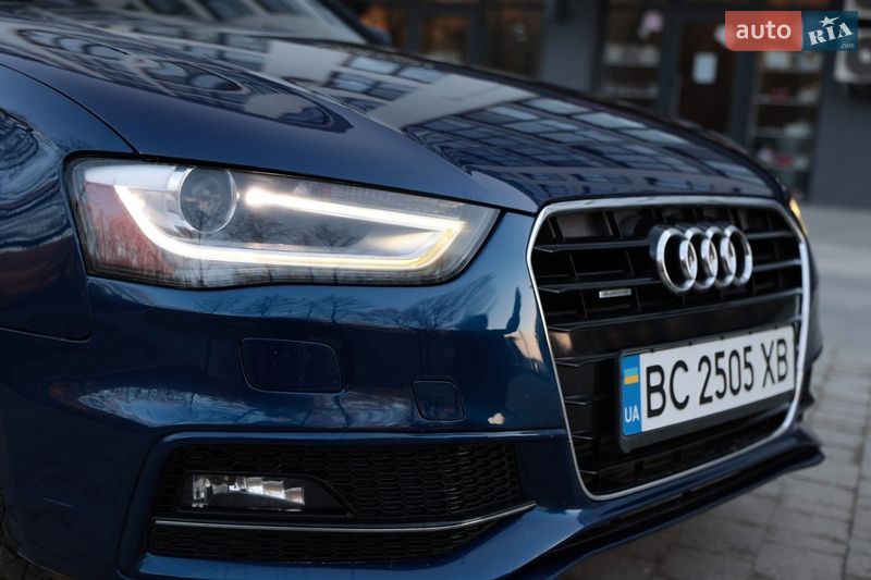 Седан Audi A4 2014 в Новояворівську