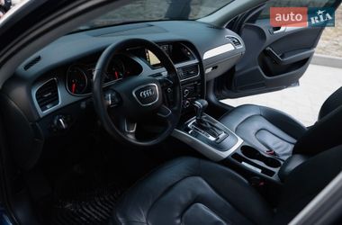 Седан Audi A4 2014 в Новояворовске