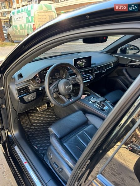 Седан Audi A4 2019 в Киеве