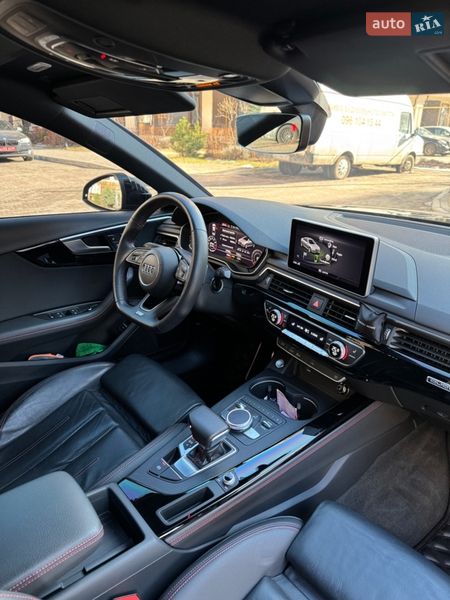 Седан Audi A4 2019 в Киеве