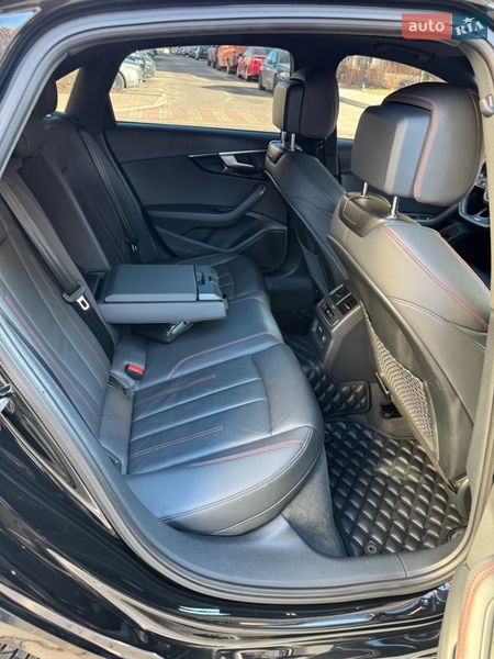 Седан Audi A4 2019 в Киеве