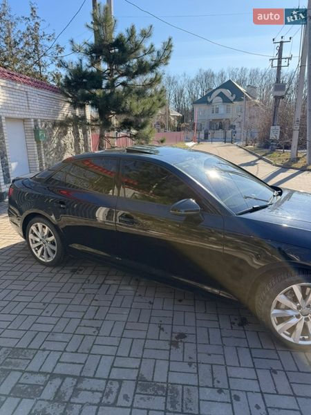 Седан Audi A4 2016 в Киеве
