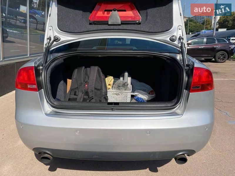 Седан Audi A4 2006 в Киеве