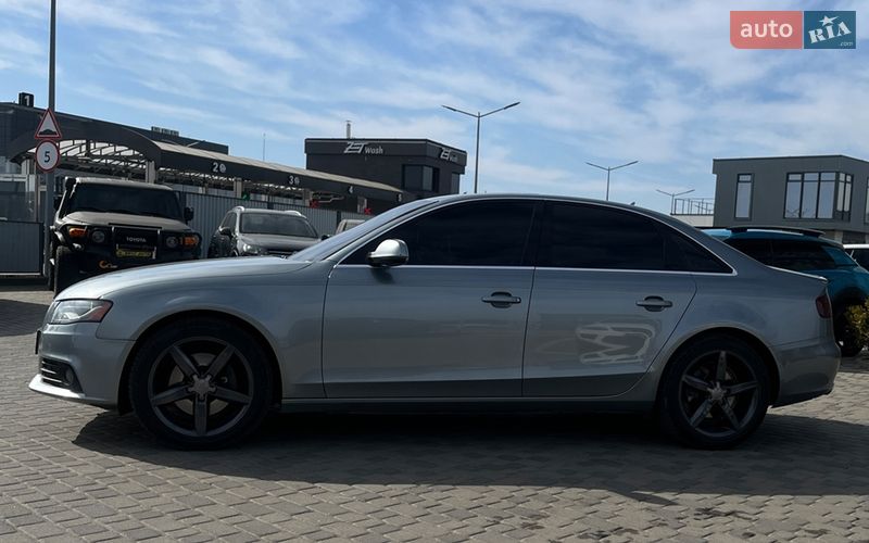 Седан Audi A4 2010 в Мукачевому