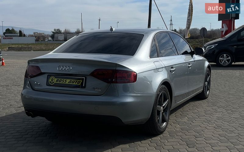 Седан Audi A4 2010 в Мукачевому