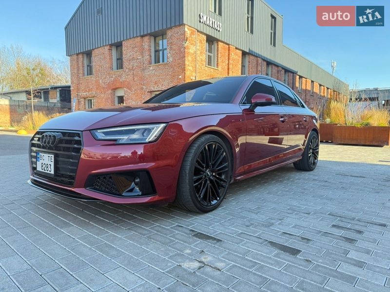 Седан Audi A4 2019 в Чернівцях