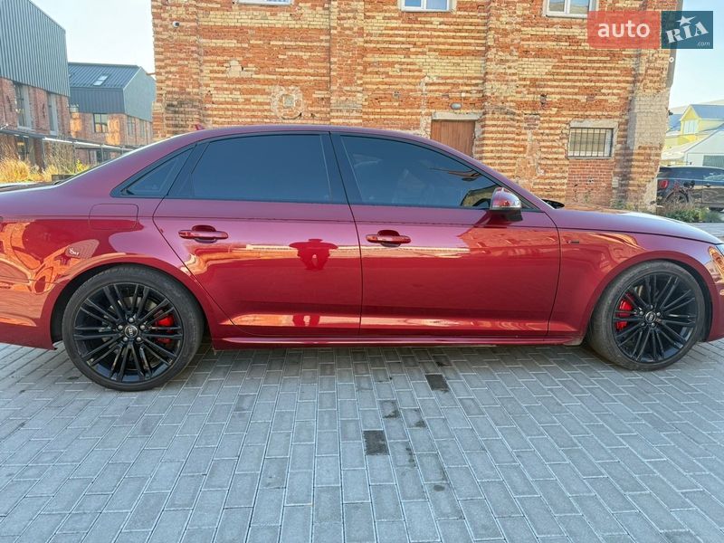 Седан Audi A4 2019 в Чернівцях