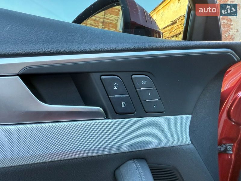 Седан Audi A4 2019 в Чернівцях