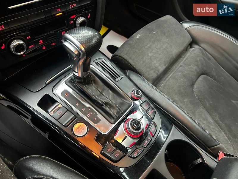 Седан Audi A4 2015 в Черновцах