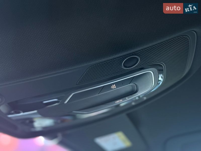 Седан Audi A4 2017 в Киеве