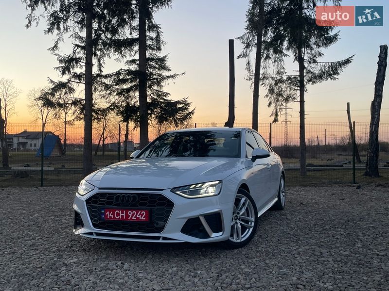 Седан Audi A4 2023 в Стрые
