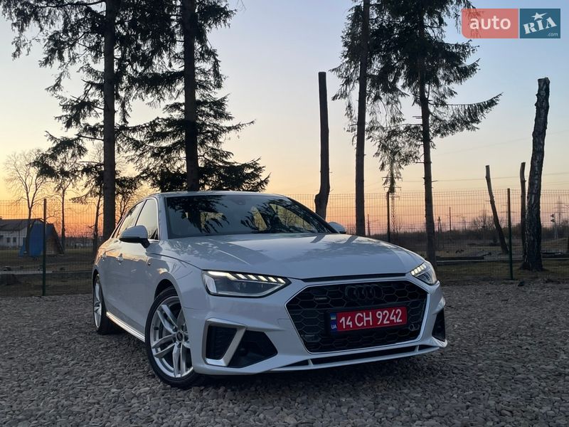 Седан Audi A4 2023 в Стрые