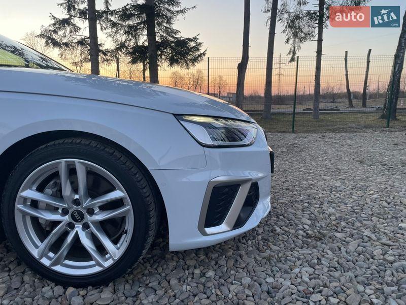 Седан Audi A4 2023 в Стрые