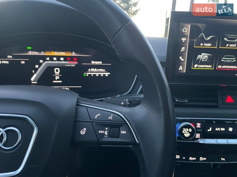 Седан Audi A4 2023 в Стрые