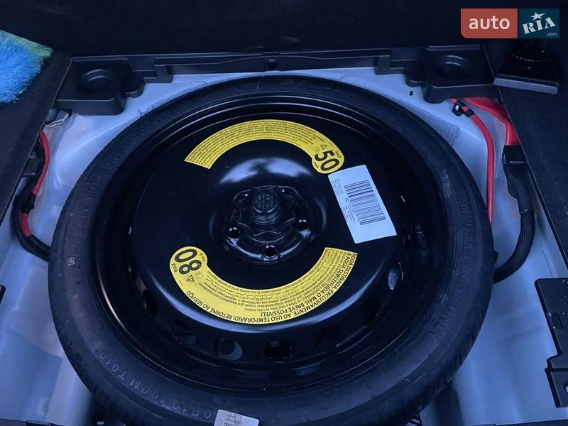 Седан Audi A4 2023 в Стрые