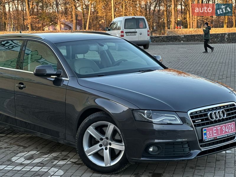 Универсал Audi A4 2009 в Киверцах