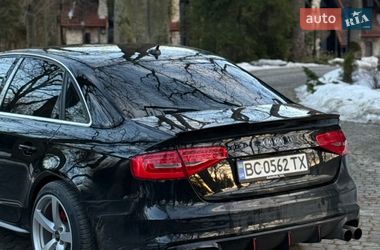 Седан Audi A4 2013 в Львове