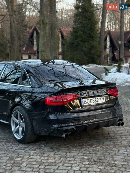 Седан Audi A4 2013 в Львове