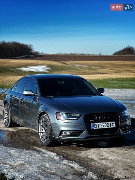 Седан Audi A4 2012 в Лубнах