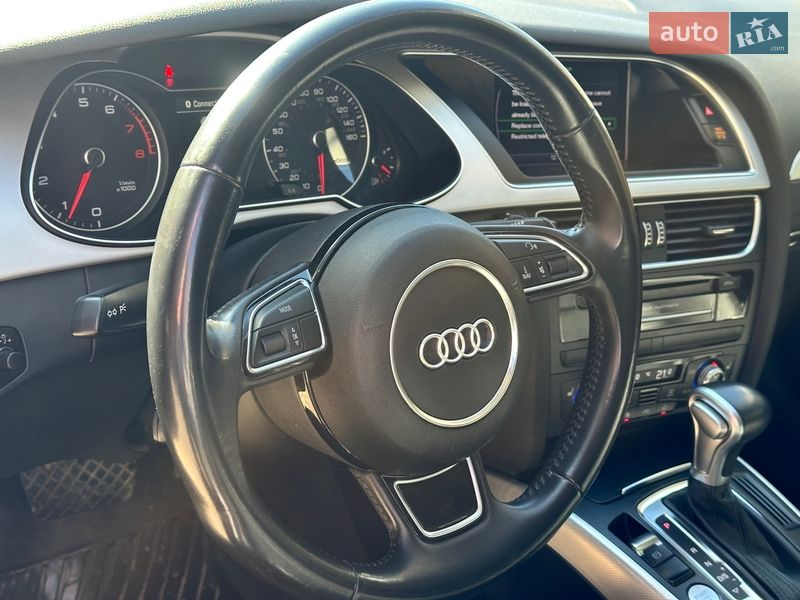 Седан Audi A4 2015 в Луцьку