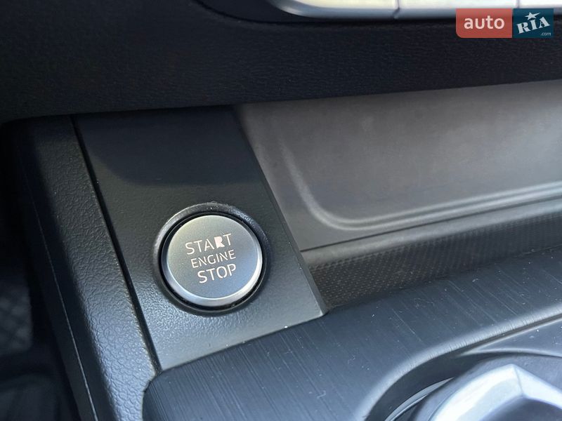 Седан Audi A4 2016 в Миколаєві